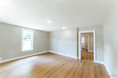 813 E 3rd St, Salem, MO 65560 - photo 5