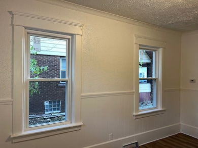 521 Raspberry St, Erie, PA 16507 - photo 5