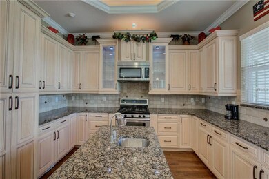 1271 Palm View Rd, Sarasota, FL 34240 - photo 3