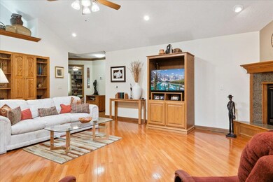 802 Honeysuckle Ln, Nixa, MO 65714 - photo 7