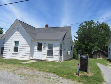 814 Paca St, Pulaski, VA 24301 - photo 2