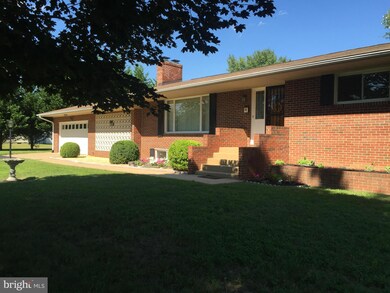 8555 Cardinal Ln, White Plains, MD 20695 - photo 2