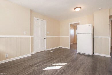 5030 Arch St unit 1/DN, Maple Heights, OH 44137 - photo 7