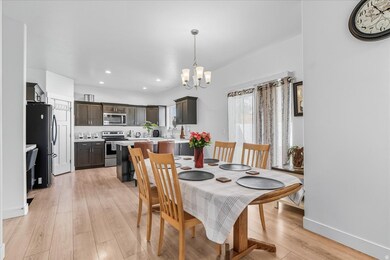 4459 E Pine Hollow Dr, Eagle Mountain, UT 84005 - photo 4