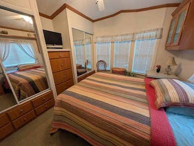 609 County Road 466 unit 692, Lady Lake, FL 32159 - photo 7