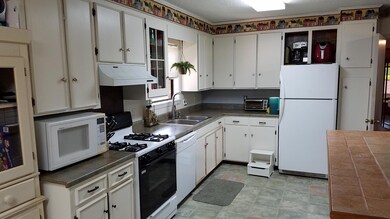 78 Tim Holifield Rd, Laurel, MS 39443 - photo 4