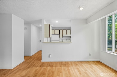 14424 NE 30th Place unit 29A, Bellevue, WA 98007 - photo 7
