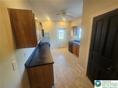 310 S Front St, Saint Clair, PA 17970 - photo 7