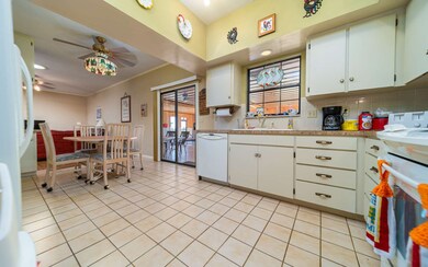 Kitchen/breakfast area