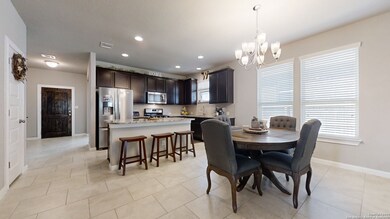 8203 Snowdeal Ln, San Antonio, TX 78255 - photo 4