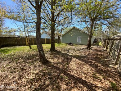 9616 Fenced Yard