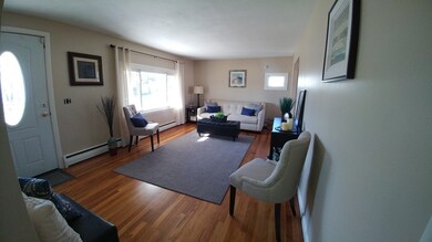 369 Stapleton Rd, Springfield, MA 01109 - photo 4