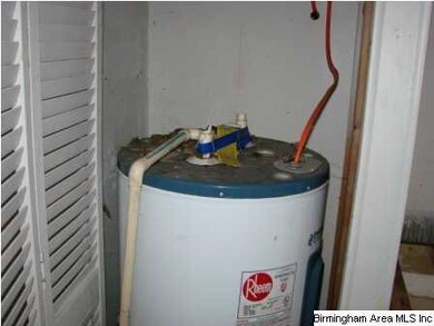 Electric hot water heater