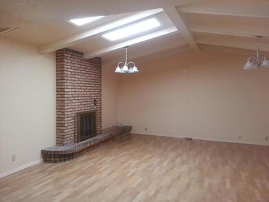 10700 Adauto Ct, El Paso, TX 79935 - photo 5