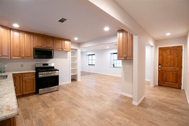 5834 Par Four Dr, Houston, TX 77088 - photo 4