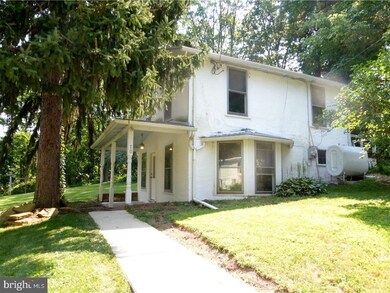 10 Midgley Ln, Phoenixville, PA 19460 - photo 2