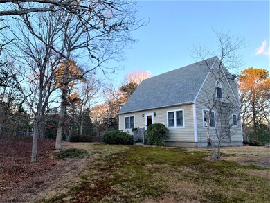 37 Quantapog Rd, Oak Bluffs, MA 02557 - photo 2