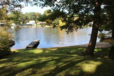 8 Oak Ln, Spencer, MA 01562 - photo 4