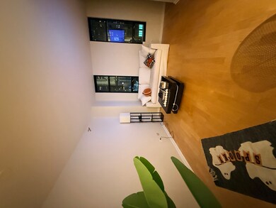 Vision on State unit 905, Chicago, IL 60605 - photo 3