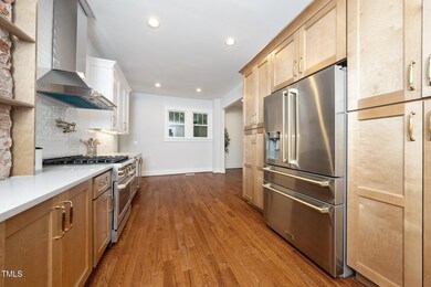 26-web-or-mls-924 Trinity Ave-29