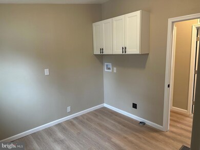 8 Hickory Dr unit DRIVE, Quakertown, PA 18951 - photo 6