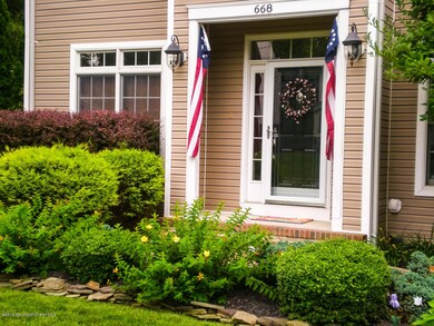 04-668 Buccaneer Ln- front door