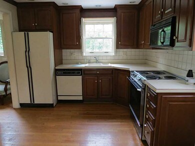 Kitchen. UPDATED EAT IN KITCHEN WITH HARDWOOD FLOO