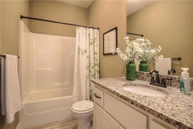 9706 Carbondale St, Lenexa, KS 66227 - photo 4