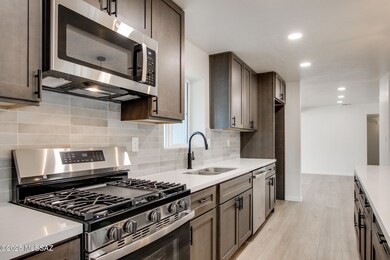 5417 E 8th St, Tucson, AZ 85711 - photo 2