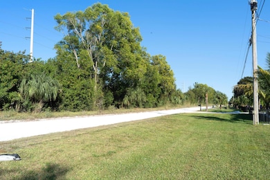 18726 50th St N, Loxahatchee, FL 33470 - photo 3