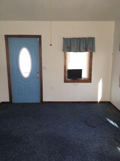 1004 W Nishna Rd, Shenandoah, IA 51601 - photo 2