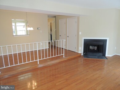 5412 Ingleboro Ct, Capitol Heights, MD 20743 - photo 3