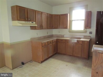 67 7th St, Salem, NJ 08079 - photo 4