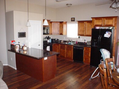 251 N Canyon Loop - Kitchen