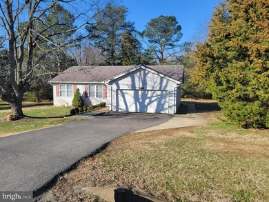 35610 Aviation Yacht Club Rd, Mechanicsville, MD 20659 - photo 3