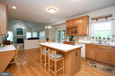 12492 Camborne Ct, Bristow, VA 20136 - photo 6