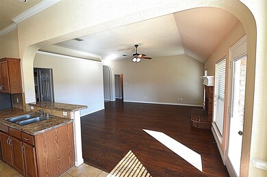 Breakfast Bar, Raised Ceilings, rounded arch corners