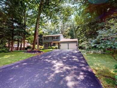 10 Castleberry Dr, Gansevoort, NY 12831 - photo 2