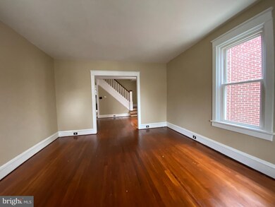 1232 Pike St, Reading, PA 19604 - photo 2