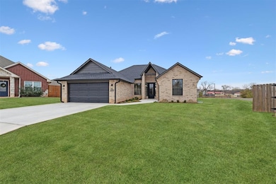 1101 Hyatt Ct, Shawnee, OK 74804 - photo 2