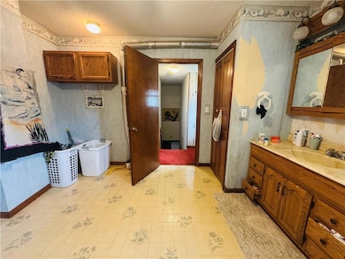 302 N Wheeling Ave, Kansas City, MO 64123 - photo 7