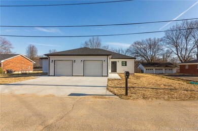 2022 Mary Lee Dr unit 100, New Albany, IN 47150 - photo 2