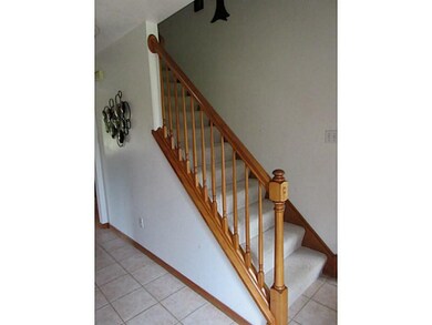 Entry/Foyer.