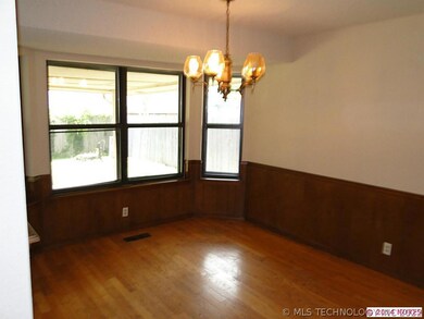 Formal Dining