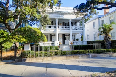 180 Broad St unit A, Charleston, SC 29401 - photo 2