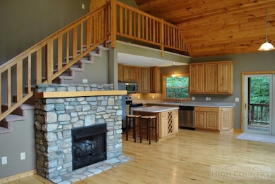 169 Crystal Dew, Banner Elk, NC 28604 - photo 4