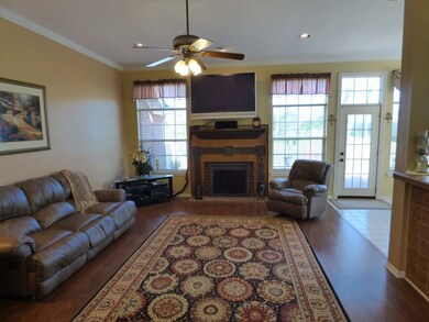 709 Oakview Dr, Nacogdoches, TX 75965 - photo 6