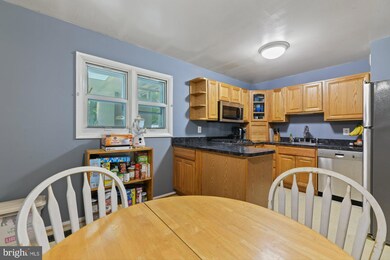 246 Turnwood Dr, Glen Burnie, MD 21061 - photo 7