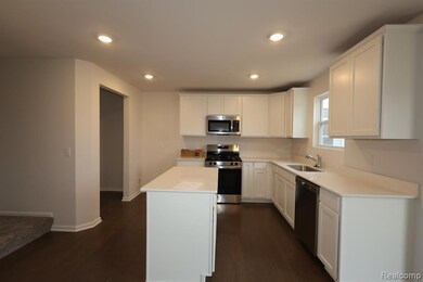 418 Hidden River W, Holly, MI 48442 - photo 5