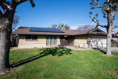775 N Jaye St, Porterville, CA 93257 - photo 2